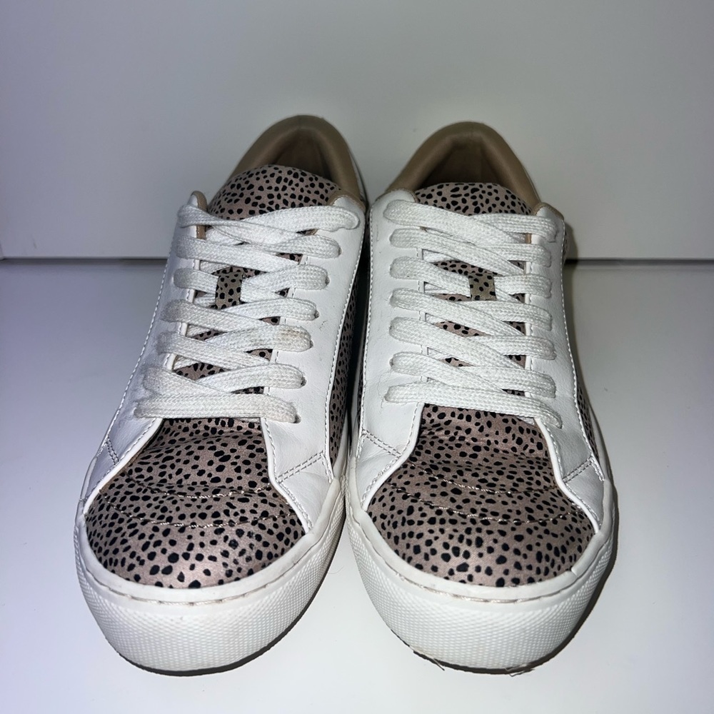 *Universal thread- dotted lace up tie shoes - Picture 2 of 6